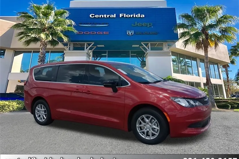 2026 Chrysler Voyager LX photo 1