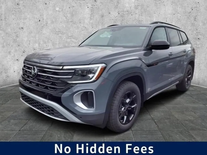 2025 Volkswagen Atlas Peak Edition SE photo 1