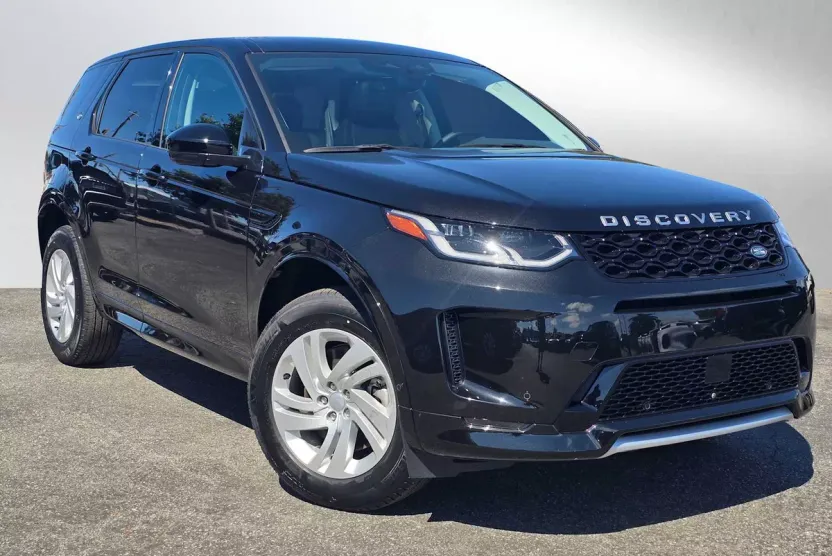 2024 Land Rover Discovery Sport S photo 1