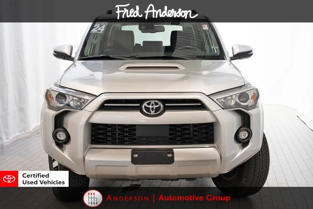 2024 Toyota 4Runner TRD Off-Road Premium photo 1