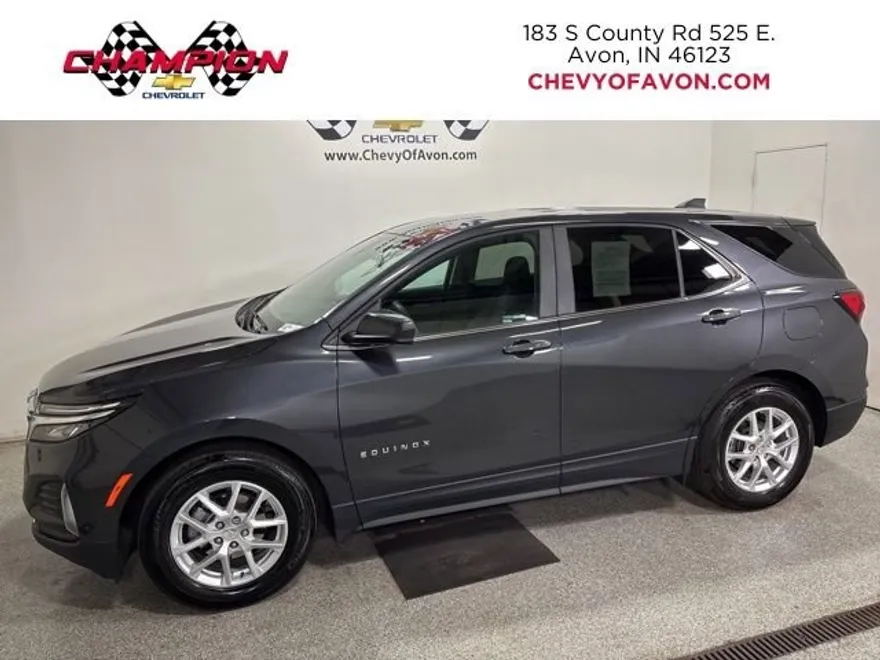 2023 Chevrolet Equinox LT photo 1