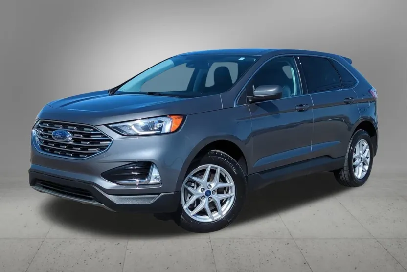 2021 Ford Edge SEL photo 1