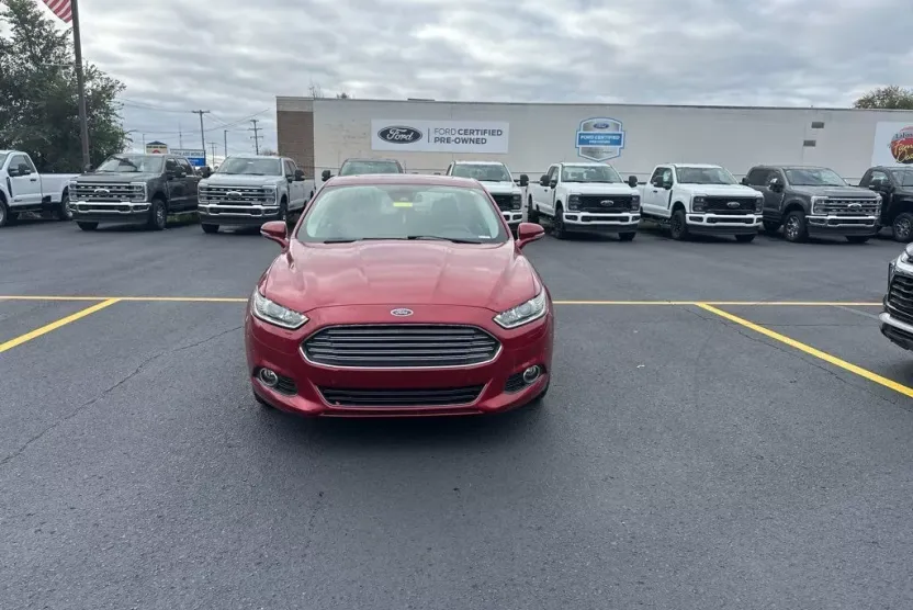2015 Ford Fusion Titanium photo 1