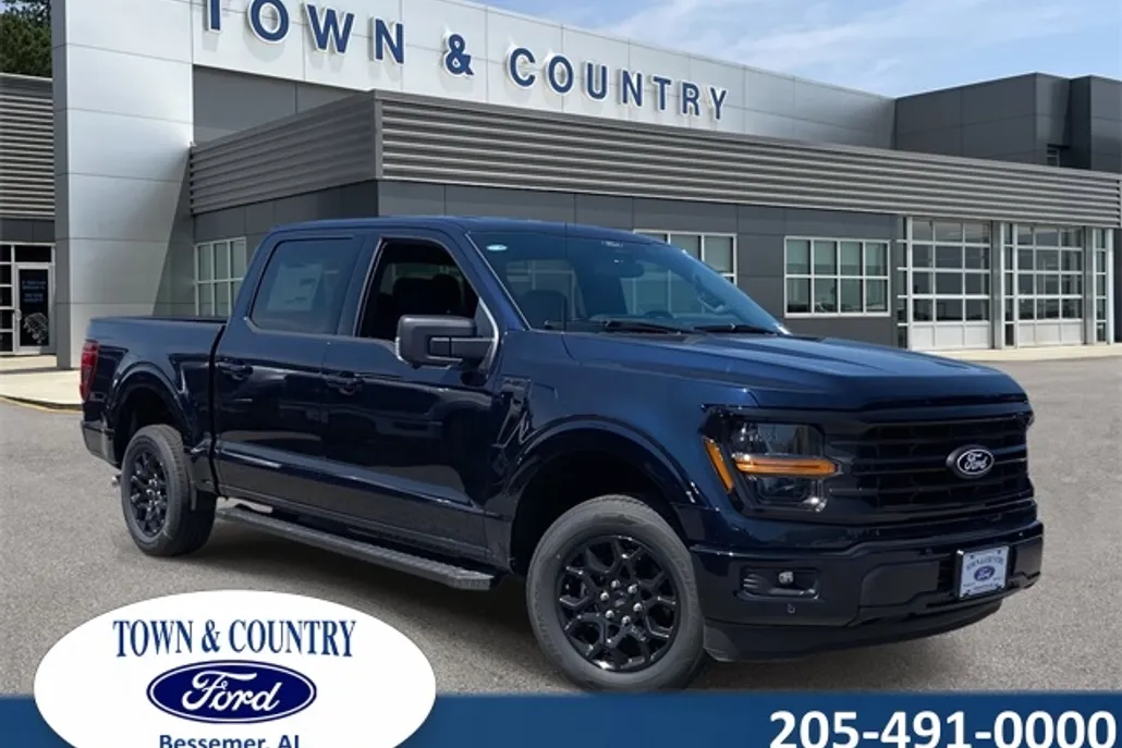 2025 Ford F-150 XLT photo 1