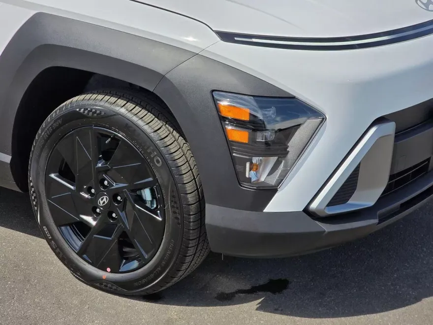 2026 Hyundai Kona SEL photo 1