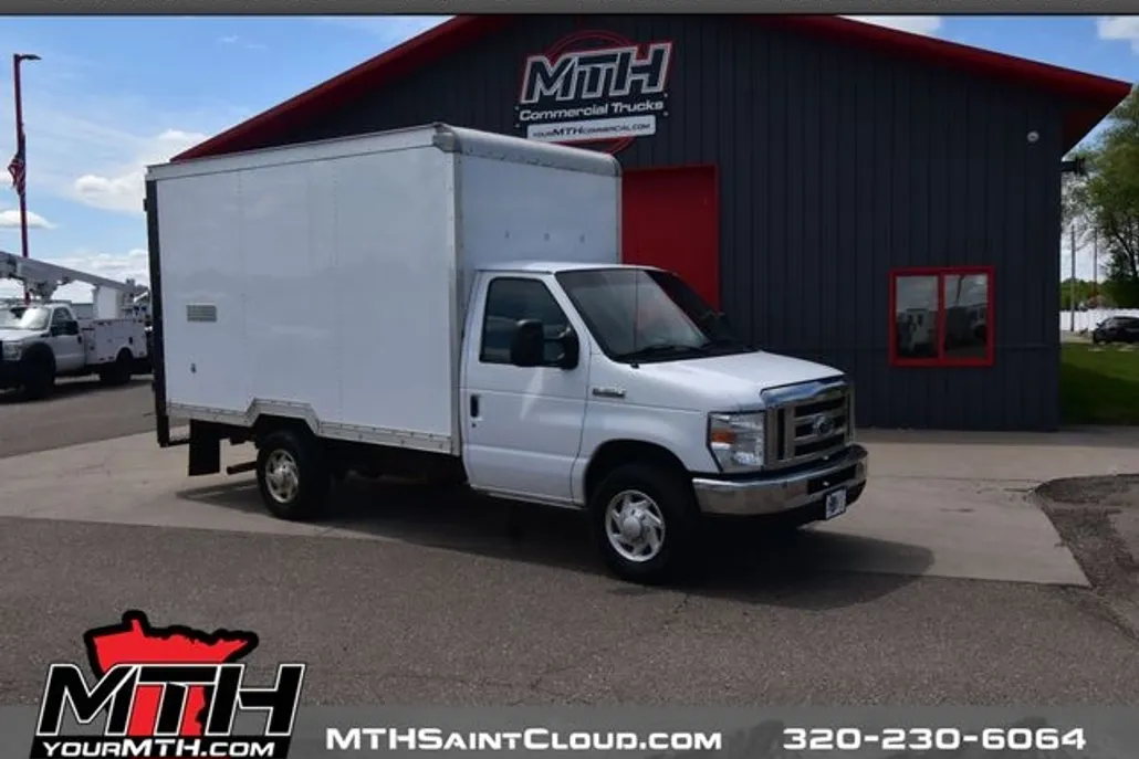 2019 Ford E-350 photo 1