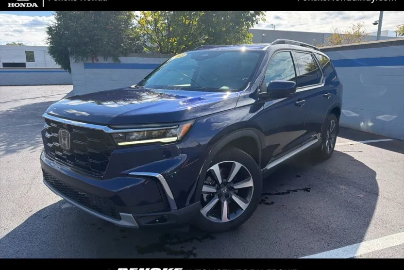 2023 Honda Pilot Elite photo 1