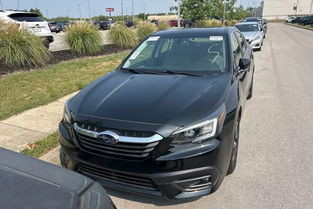 2022 Subaru Legacy Premium photo 1