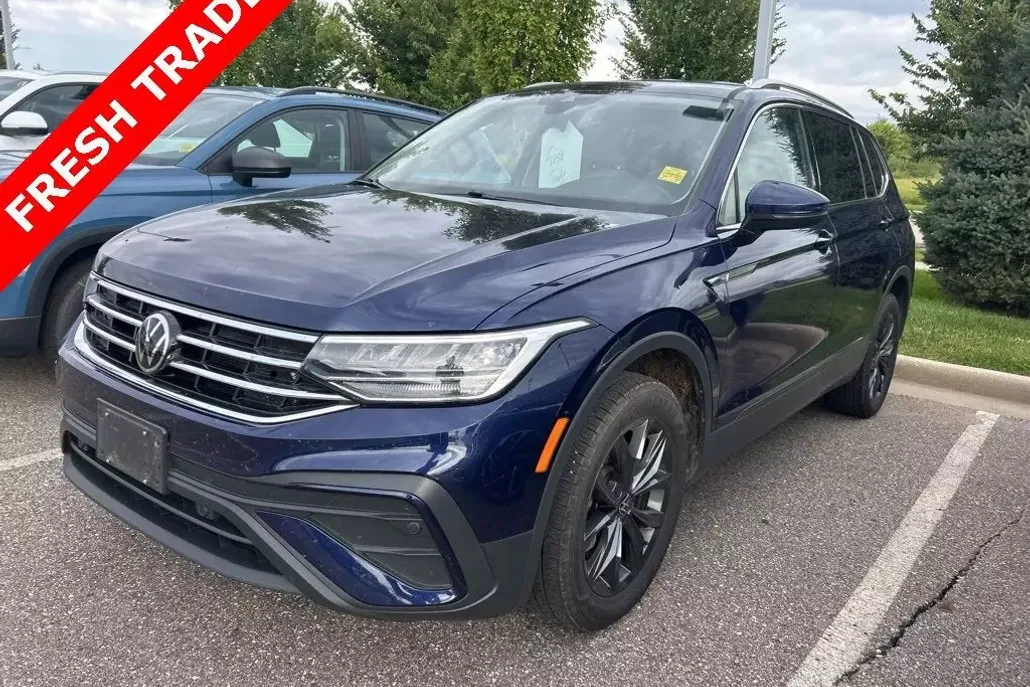 2022 Volkswagen Tiguan SE photo 1