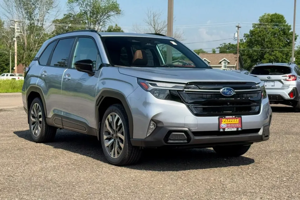 2025 Subaru Forester Touring photo 1