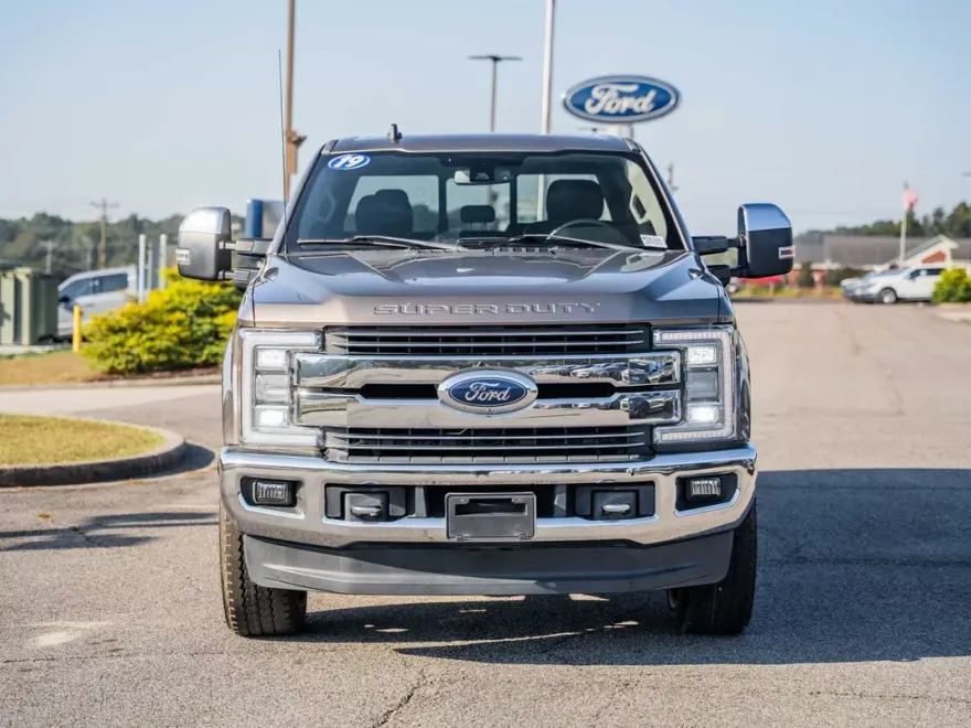 2019 Ford F-250 Lariat photo 1