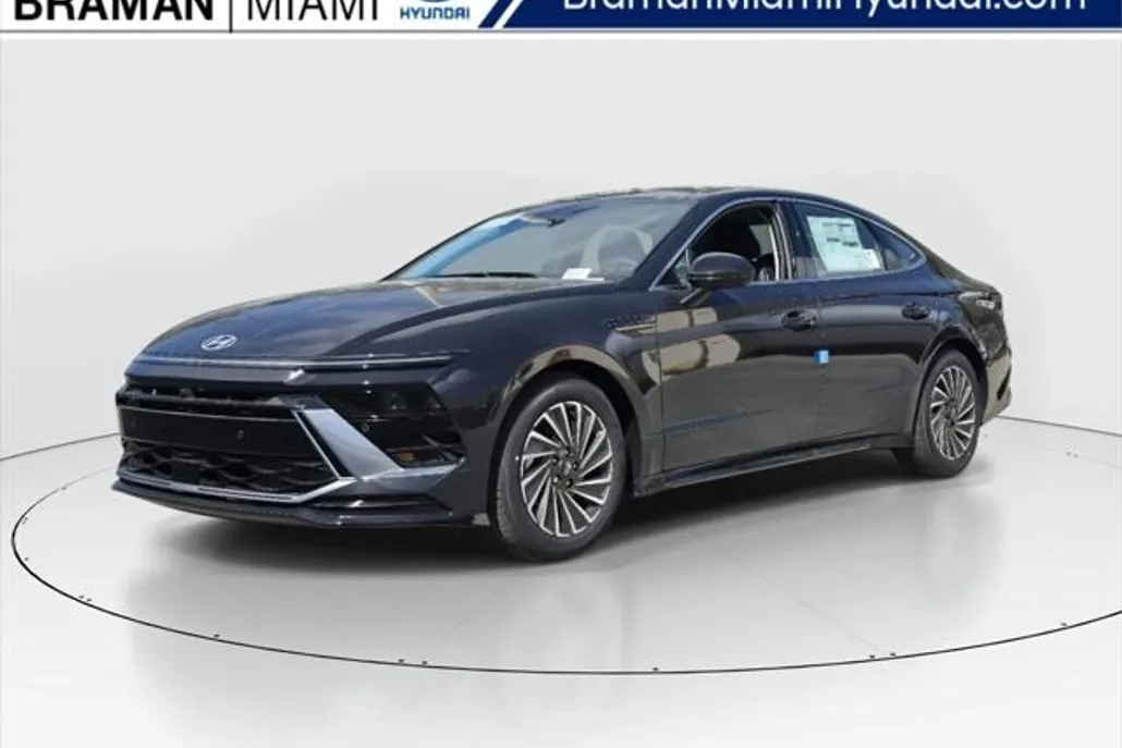 2025 Hyundai Sonata Hybrid Limited photo 1