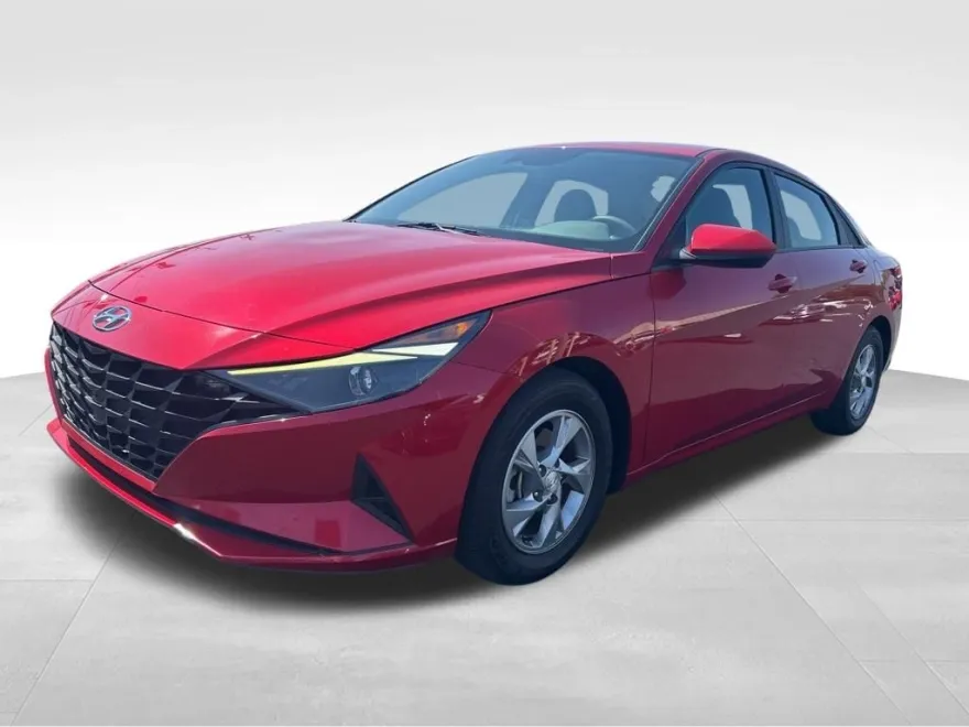 2023 Hyundai Elantra SE photo 1