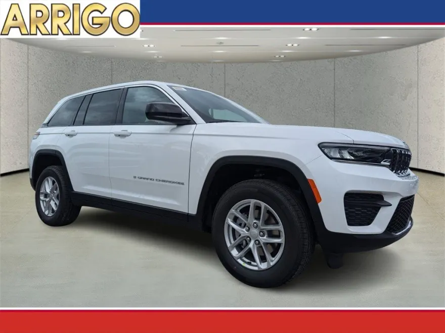 2025 Jeep Grand Cherokee Laredo X photo 1
