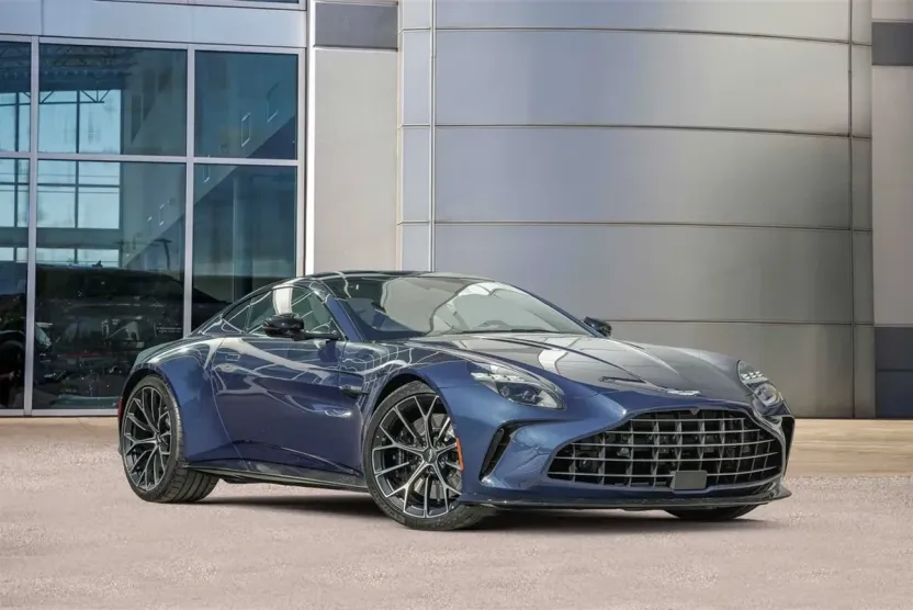 2025 Aston Martin Vantage photo 1