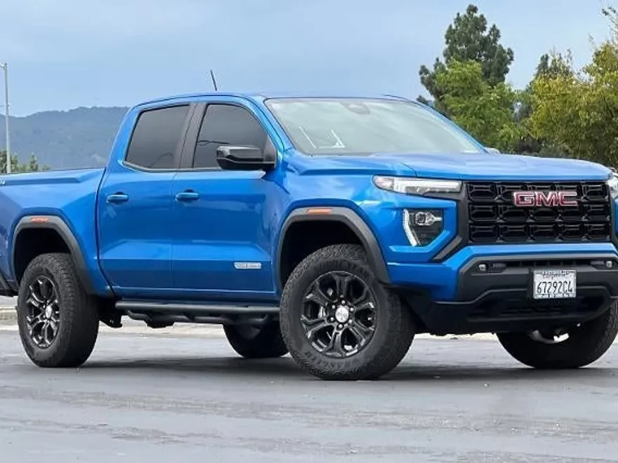 2023 Gmc Canyon Elevation photo 1