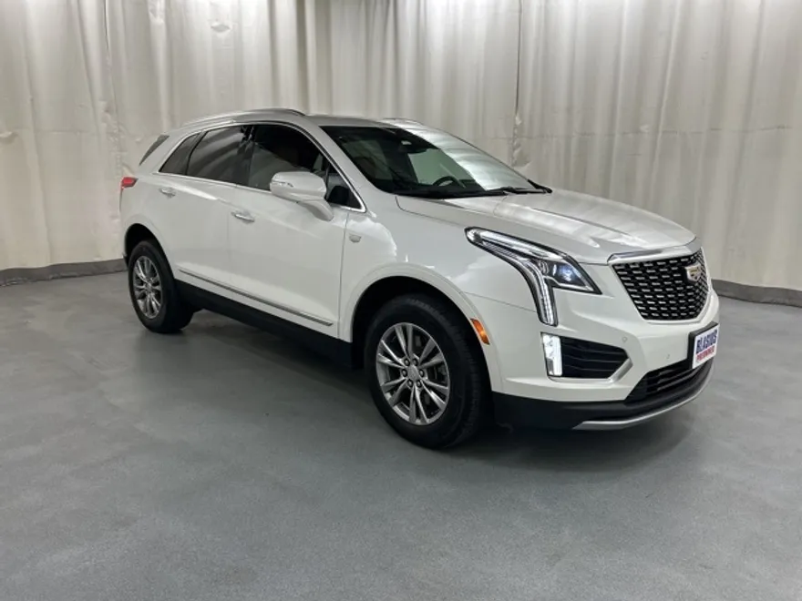 2022 Cadillac XT5 Premium Luxury photo 1