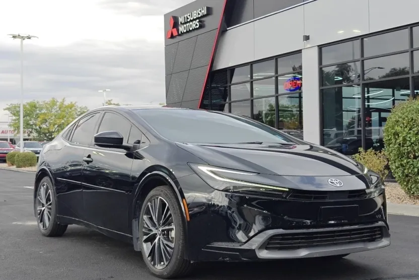 2024 Toyota Prius Limited photo 1