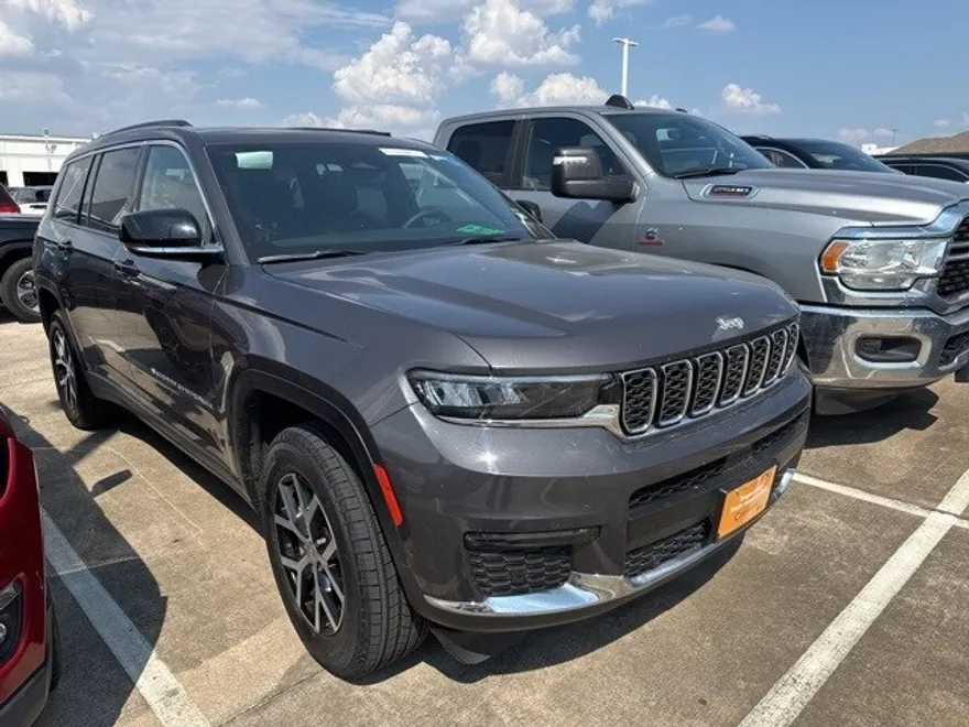 2024 Jeep Grand Cherokee Limited photo 1