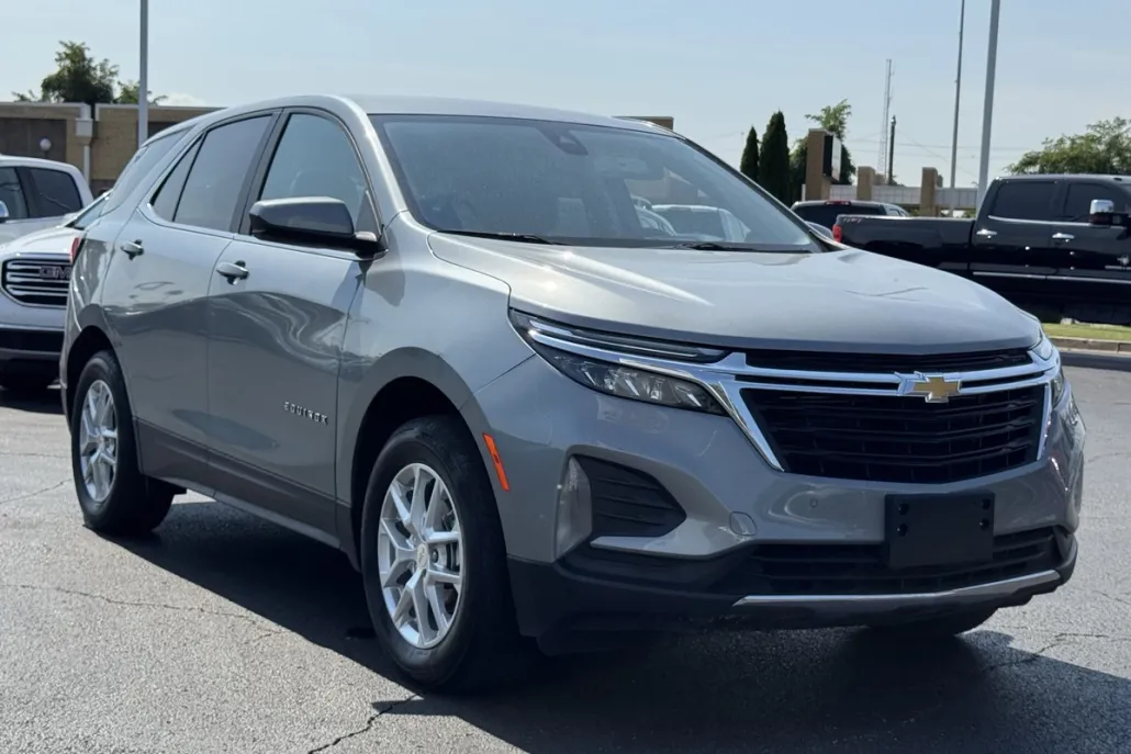 2024 Chevrolet Equinox photo 1