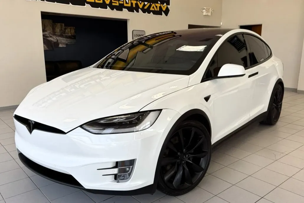 2018 Tesla Model X 75D photo 1