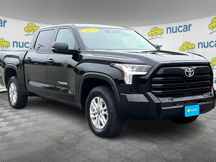 2022 Toyota Tundra SR5 photo 1