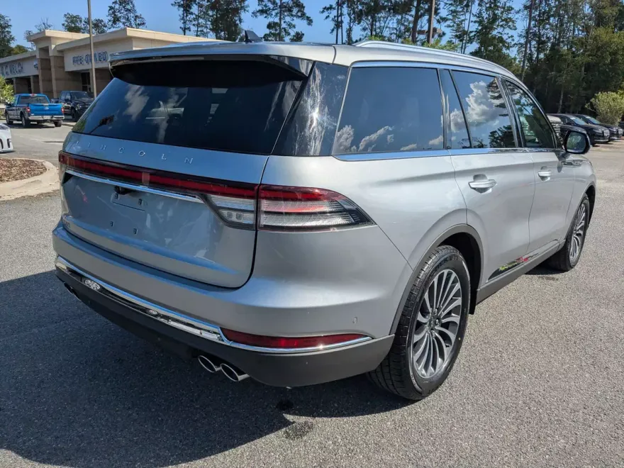 2023 Lincoln Aviator Reserve photo 1