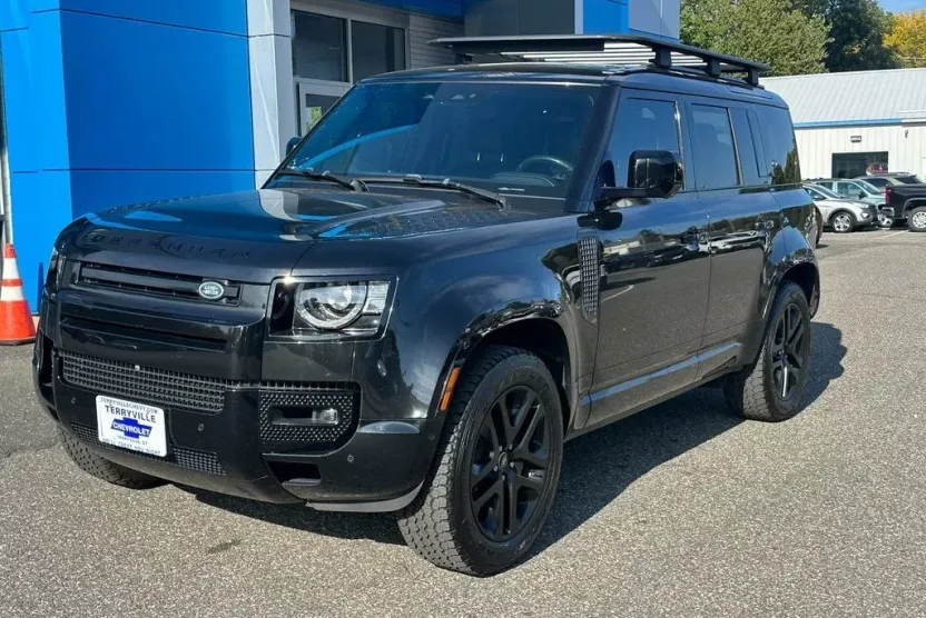 2022 Land Rover Defender XS Edition photo 1