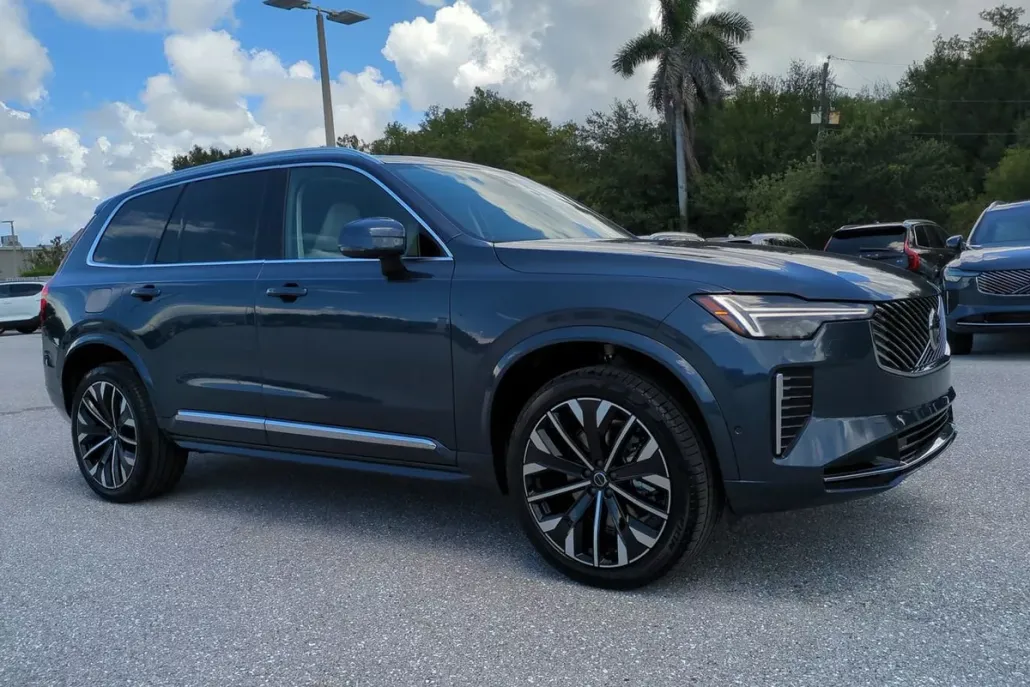 2026 Volvo XC90 photo 1