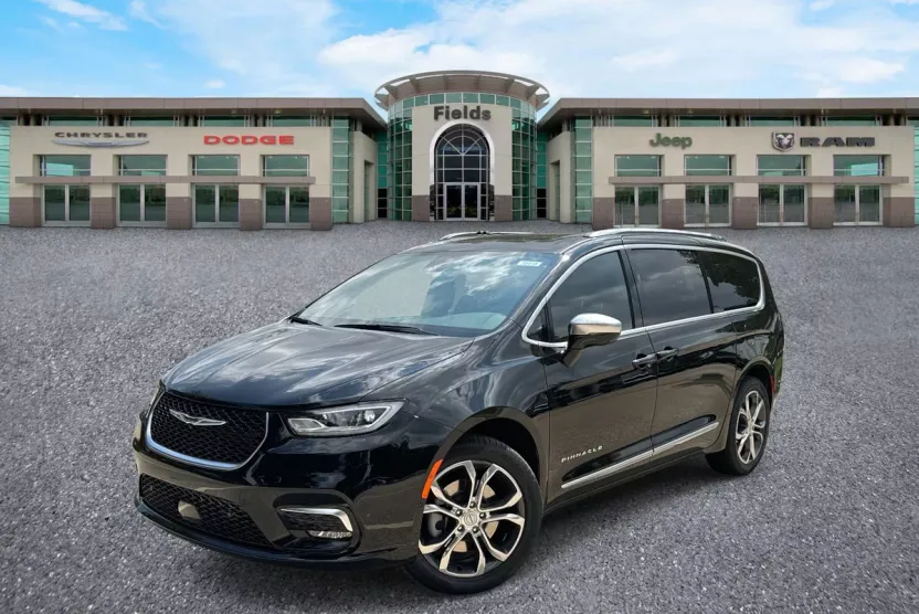 2026 Chrysler Pacifica Pinnacle photo 1