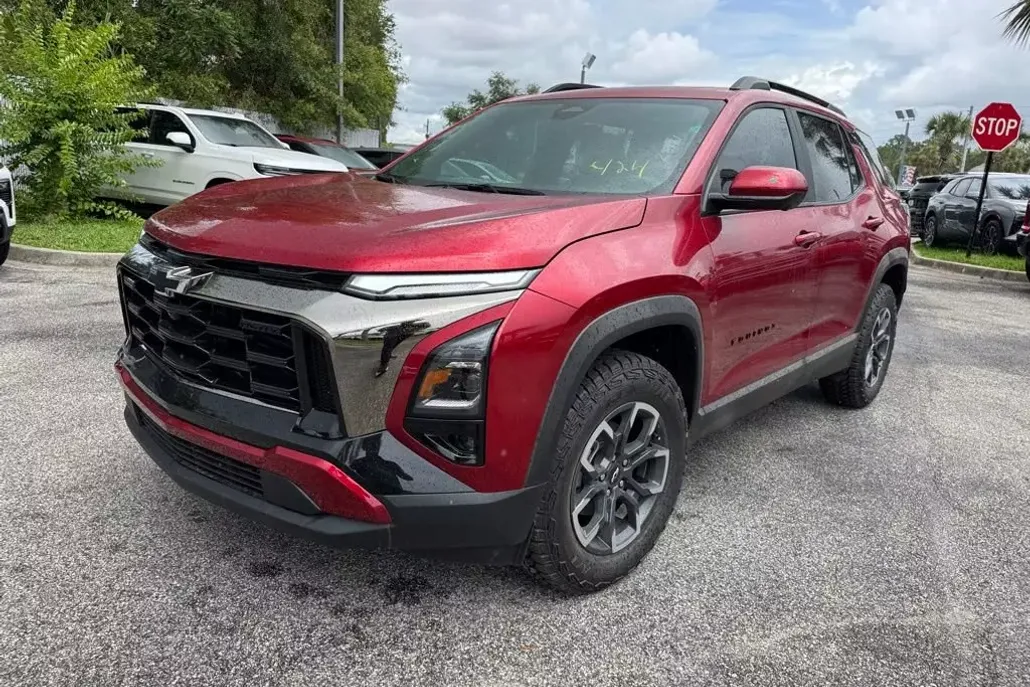 2026 Chevrolet Equinox ACTIV photo 1