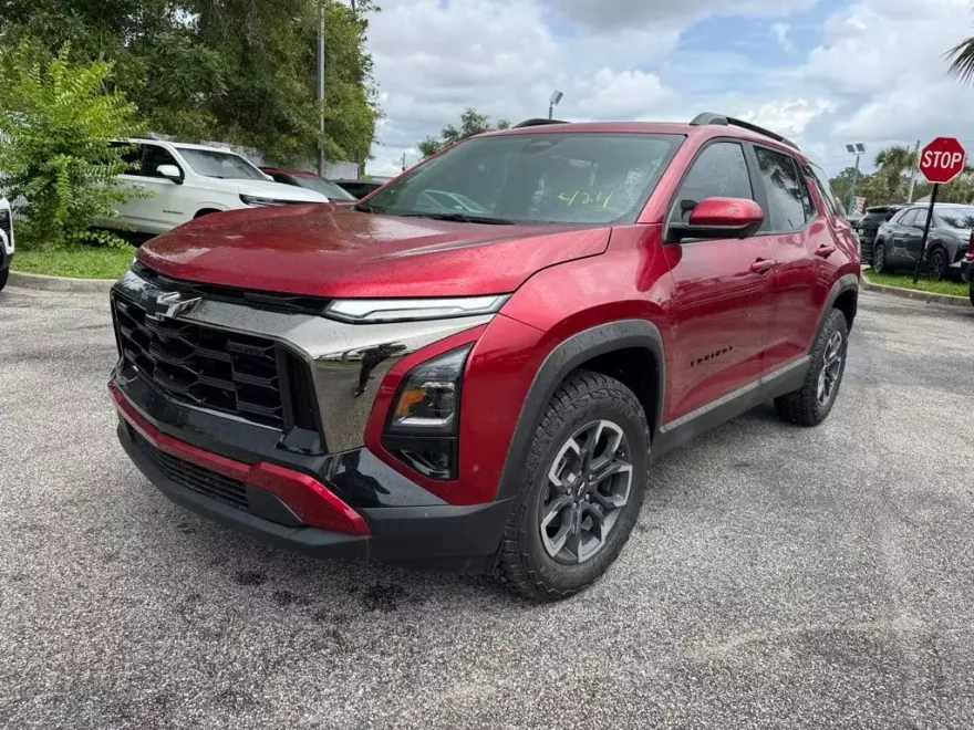 2026 Chevrolet Equinox ACTIV photo 1