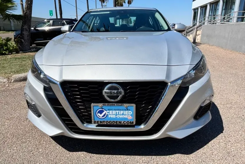 2022 Nissan Altima 2.5 S photo 1