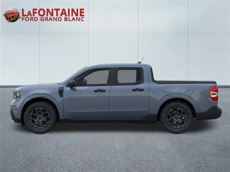 2025 Ford Maverick XLT photo 1