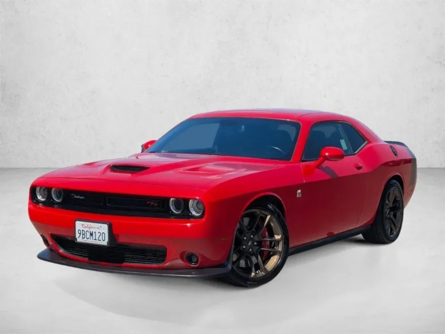 2021 Dodge Challenger R/T Scat Pack photo 1