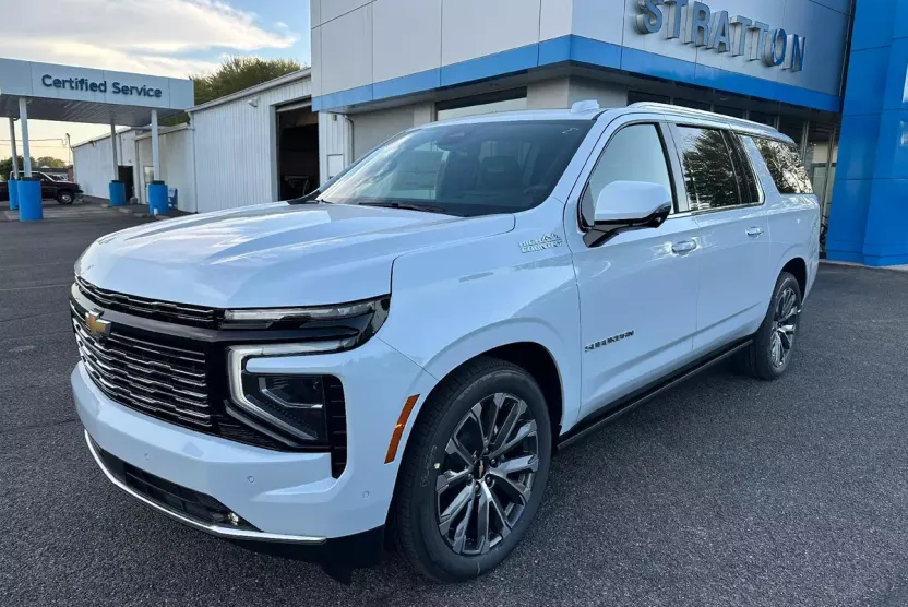 2026 Chevrolet Suburban High Country photo 1