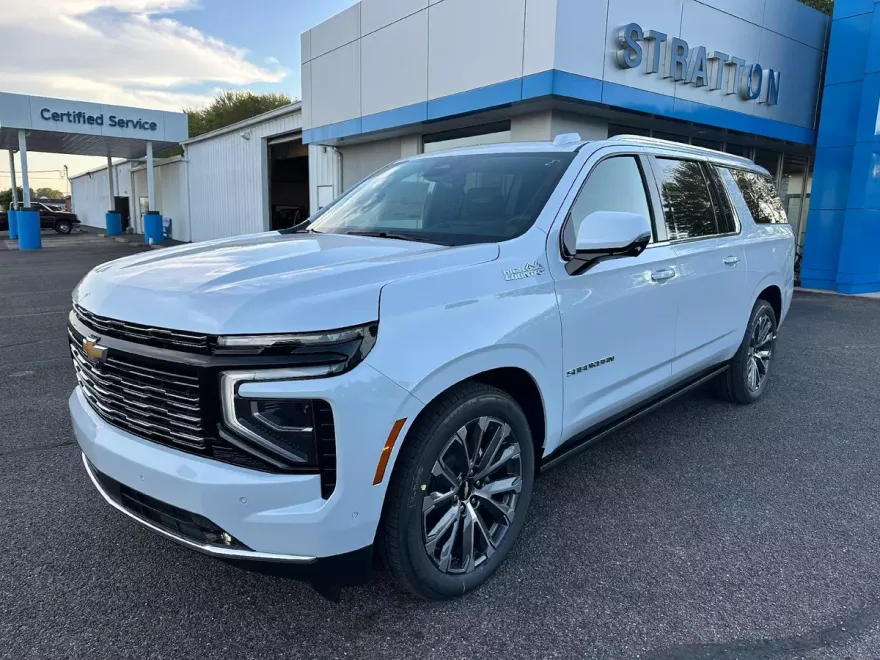 2026 Chevrolet Suburban High Country photo 1