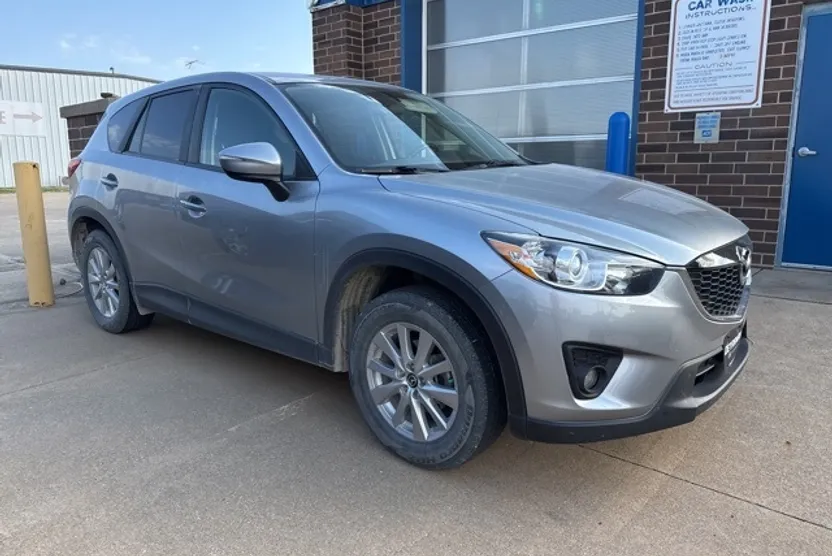2015 Mazda CX-5 Touring photo 1