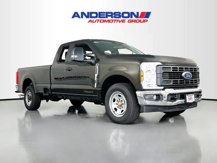 2024 Ford F-350 XL photo 1