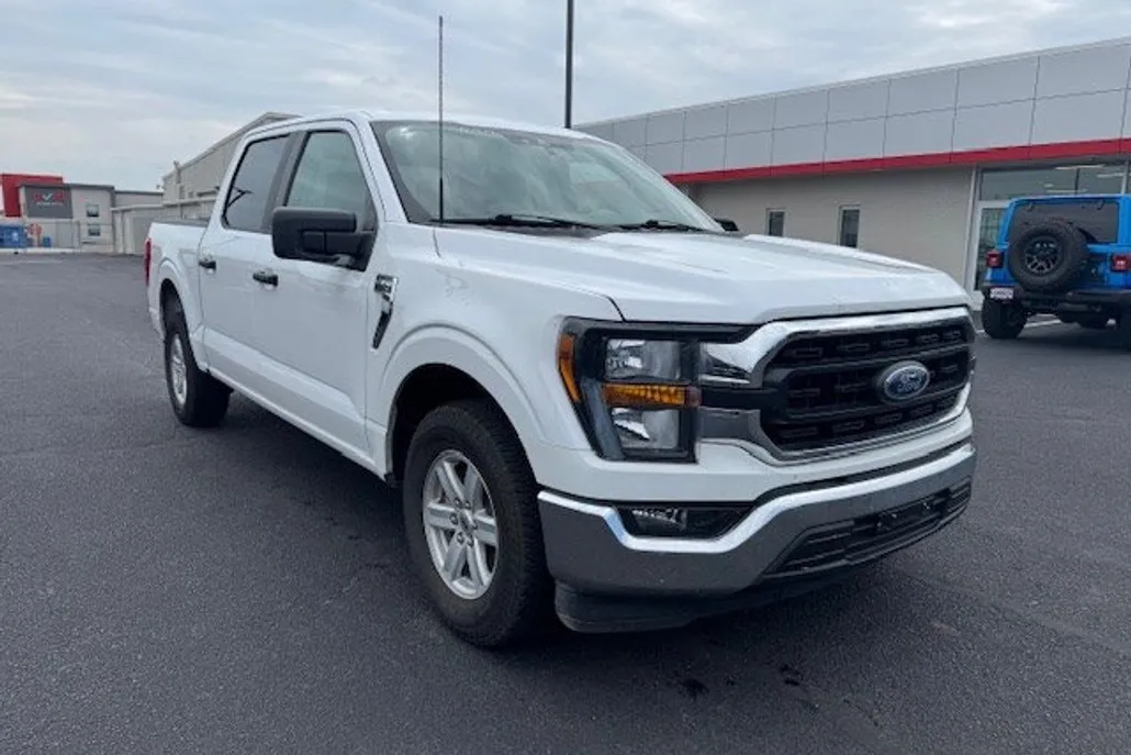 2023 Ford F-150 XLT photo 1