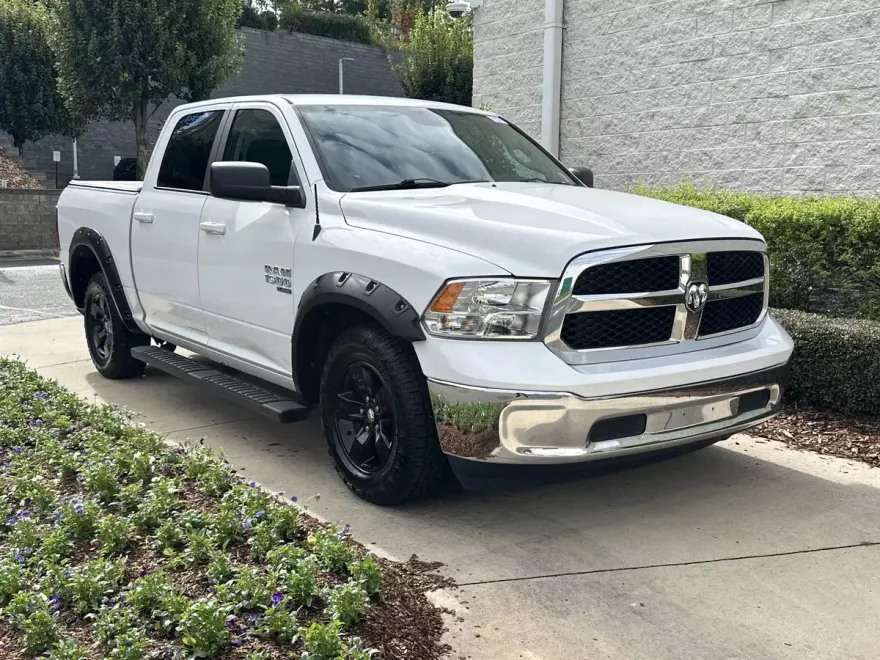 2021 Ram 1500 Classic SLT photo 1
