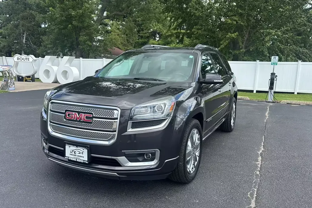 2016 Gmc Acadia Denali photo 1
