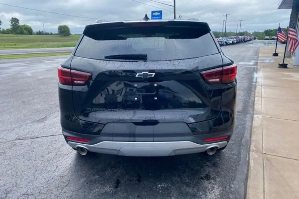 2024 Chevrolet Blazer 2LT photo 1