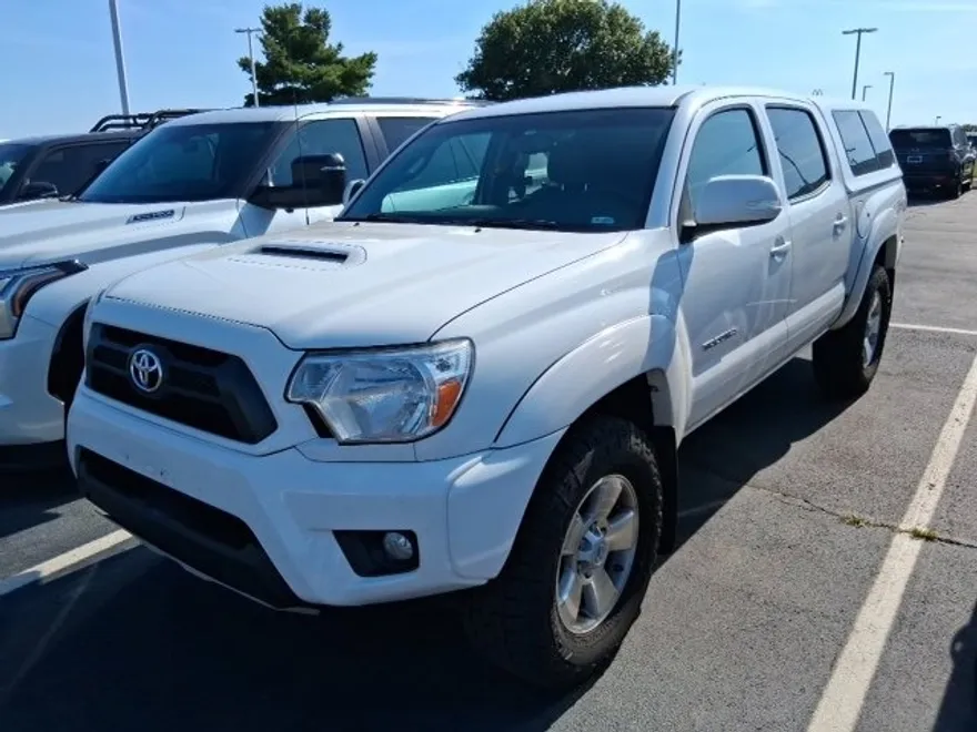 2013 Toyota Tacoma Base Double Cab photo 1