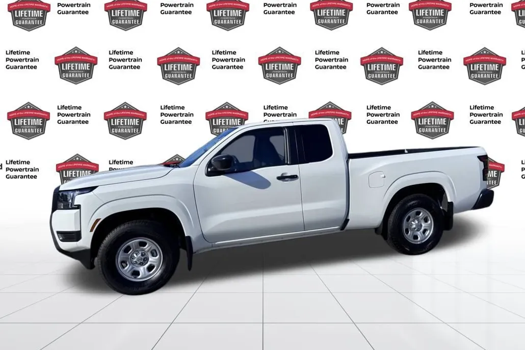 2025 Nissan Frontier S King Cab photo 1