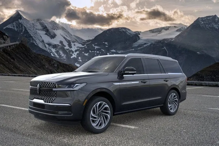 2025 Lincoln Navigator Reserve photo 1