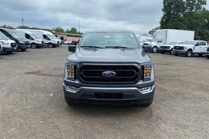 2023 Ford F-150 XLT photo 1