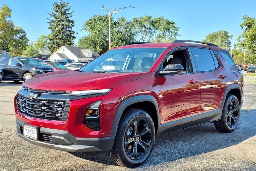 2026 Chevrolet Equinox LT photo 1