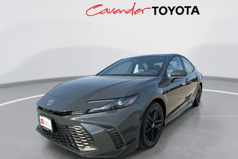 2026 Toyota Camry SE photo 1