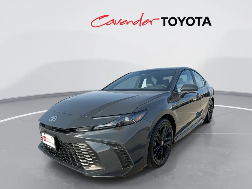 2026 Toyota Camry SE photo 1